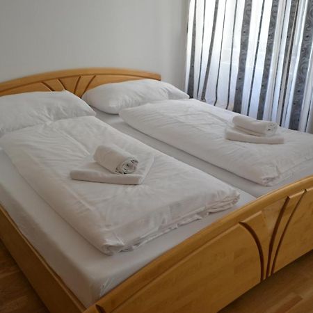 Goldfisch Apartment Taborstrasse Viena Exterior foto