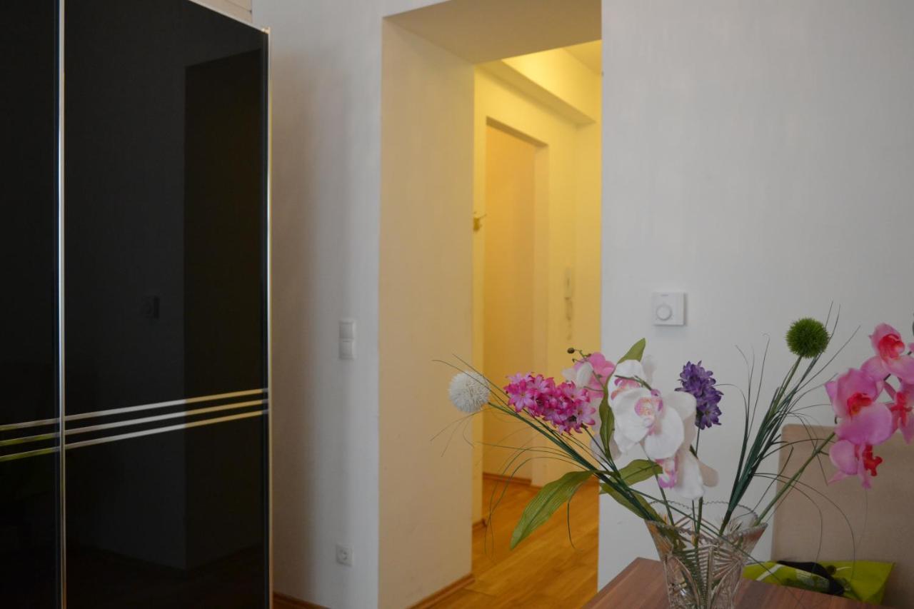 Goldfisch Apartment Taborstrasse Viena Exterior foto